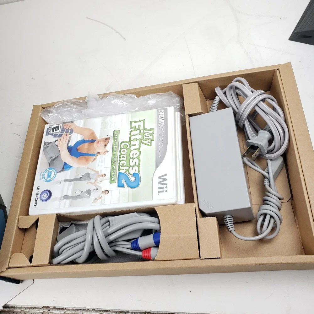 Nintendo Wii Console Black Bundle RVL-101 Remote In Box Plus 4 Games Wii Sports
